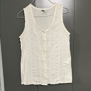 Vintage Eyelet Sleeveless Button-up Tank Top